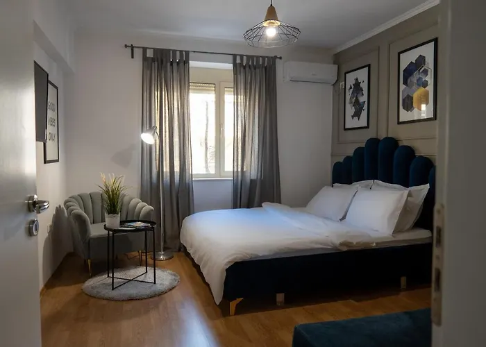 Skanderbeg Square App - The Nest