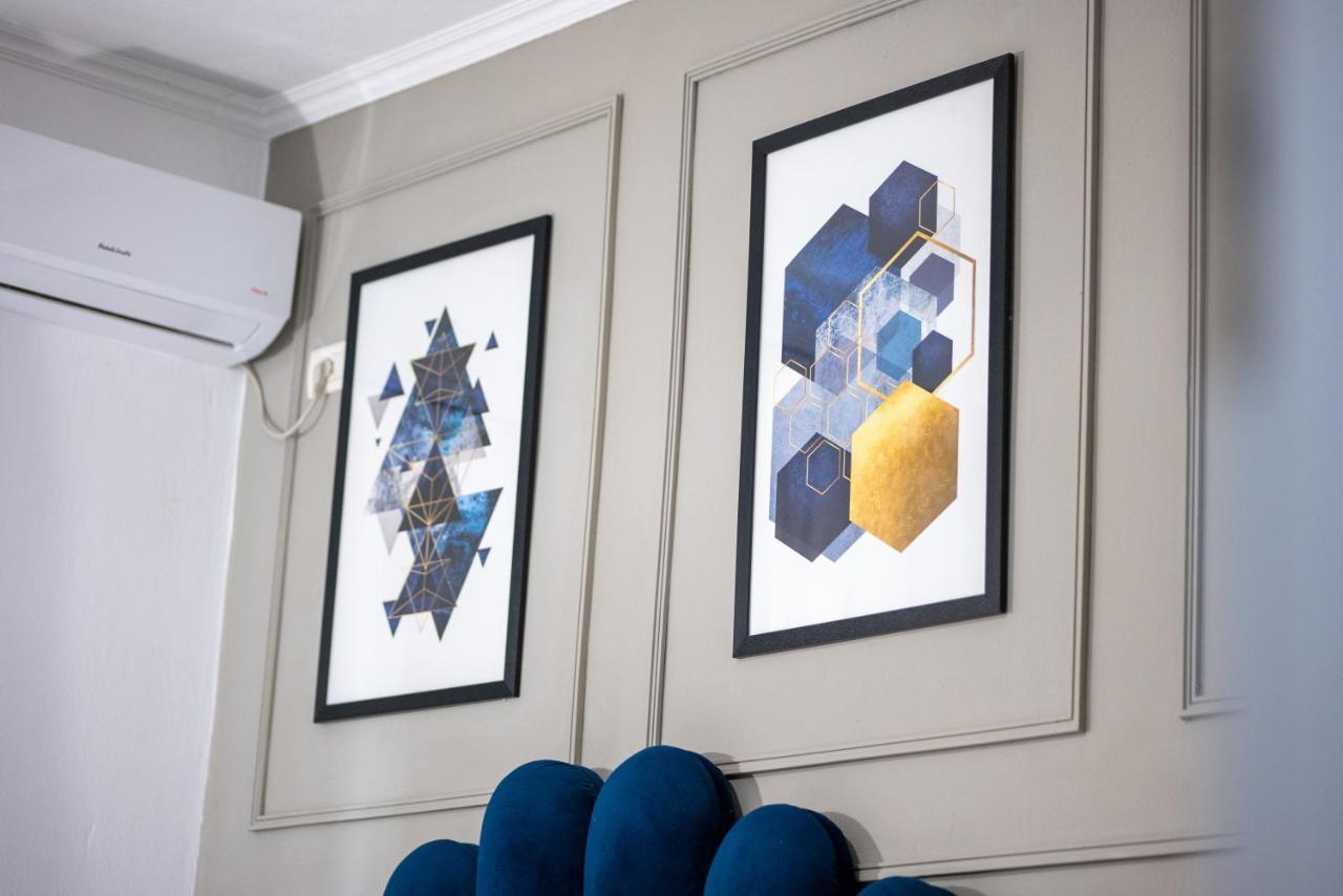 Apartment Skanderbeg Square App - The Nest